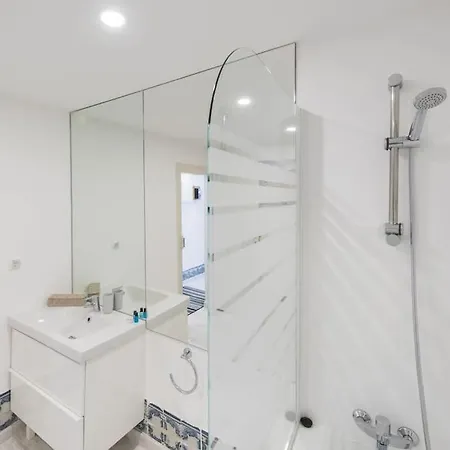 Principe Real Duplex By Local