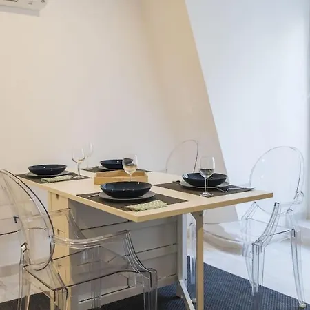 Duplex In Principe Real Apartment Lisbon